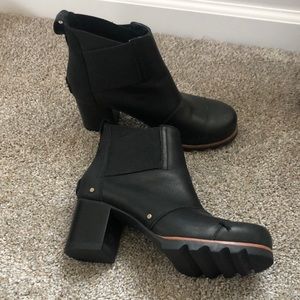 Black Sorel Boots